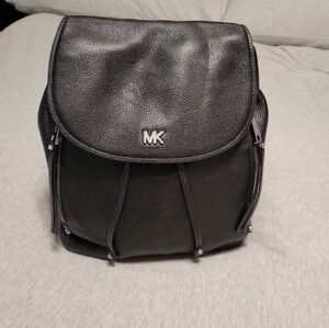 Michael Kors Medium Evie drawstring backpack